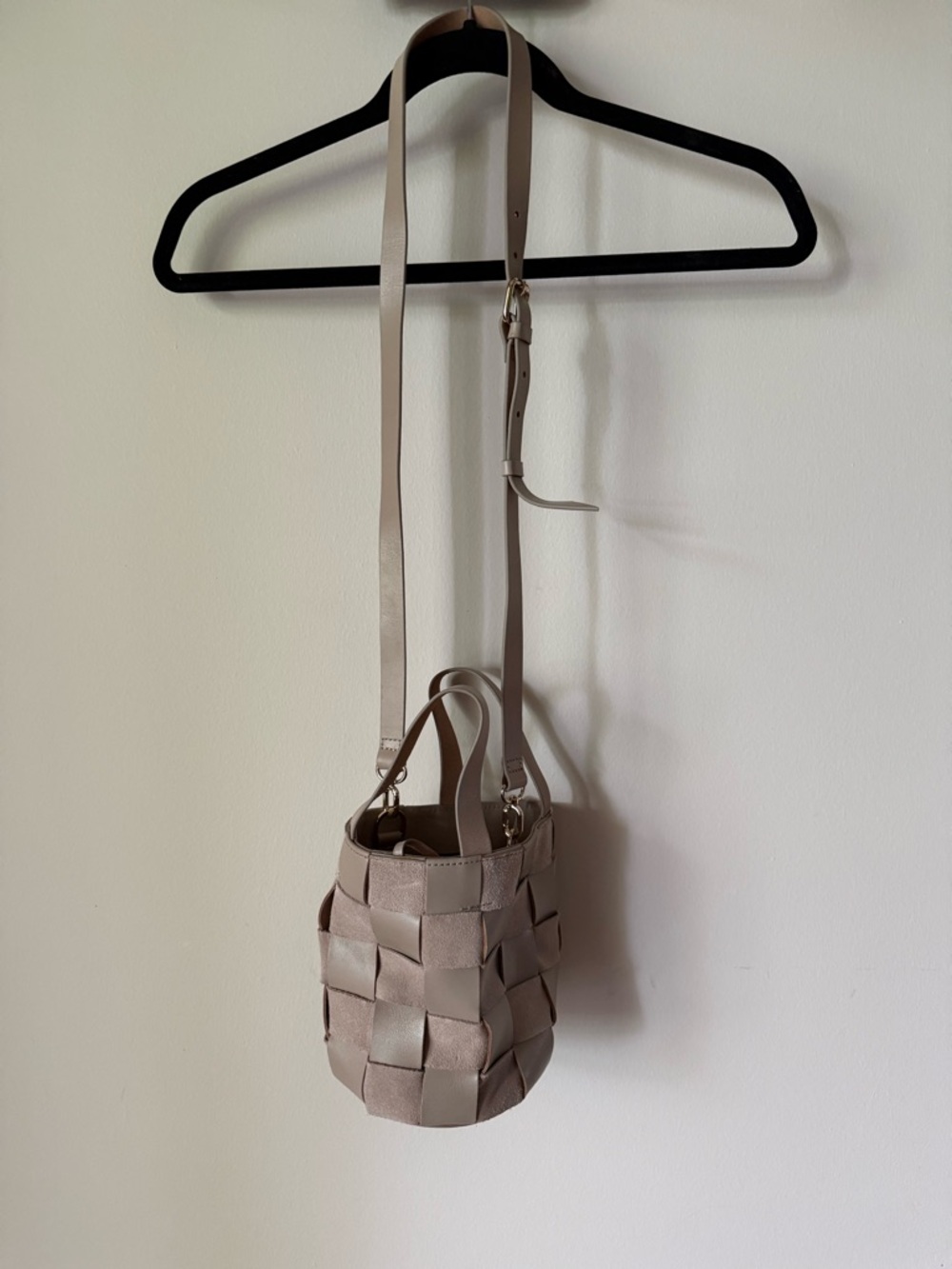 J.Crew Taupe Woven Leather Bucket Bag Mini Crossbody Quiet Luxury Neutral